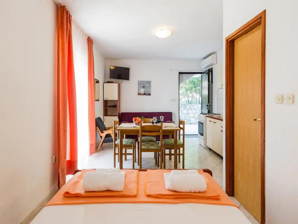 Apartment Pelegrin Zavala